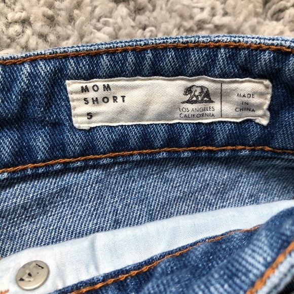 🌞Bullhead Mom Short - Picture 2 of 3